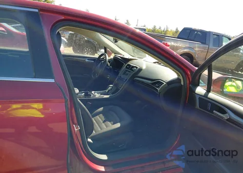 2015 Ford Fusion Se z USA, uszkodzony, nr VIN 3FA6P0HD6FR272547